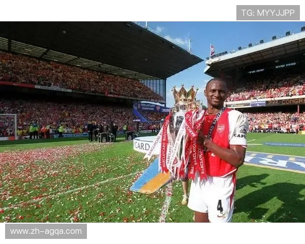 英超联赛现役与历史上有哪些知名球员？